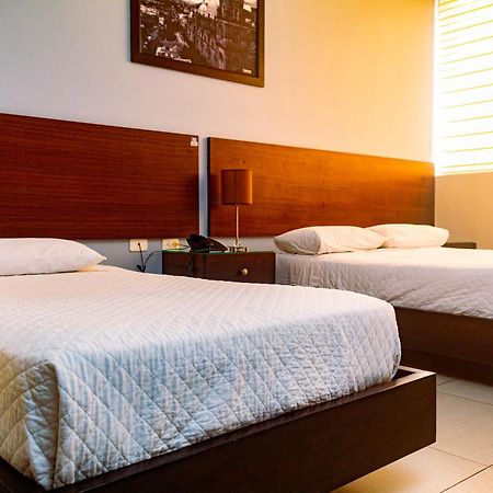 Zafra'S Hotel La Troncal Ngoại thất bức ảnh