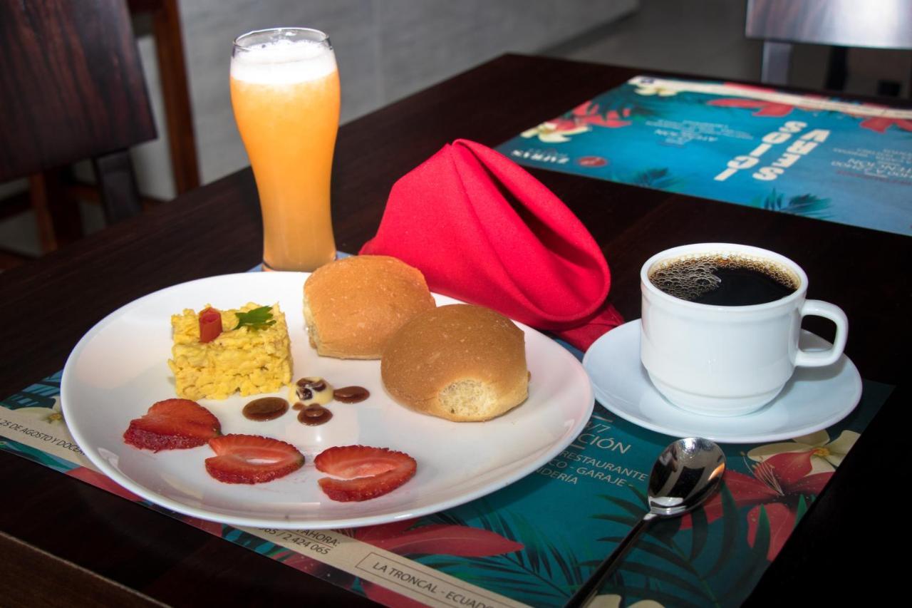 Zafra'S Hotel La Troncal Ngoại thất bức ảnh