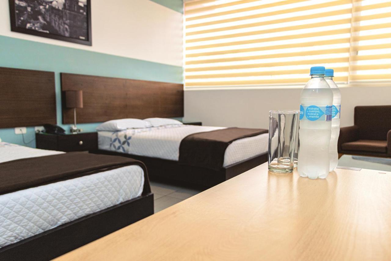 Zafra'S Hotel La Troncal Ngoại thất bức ảnh