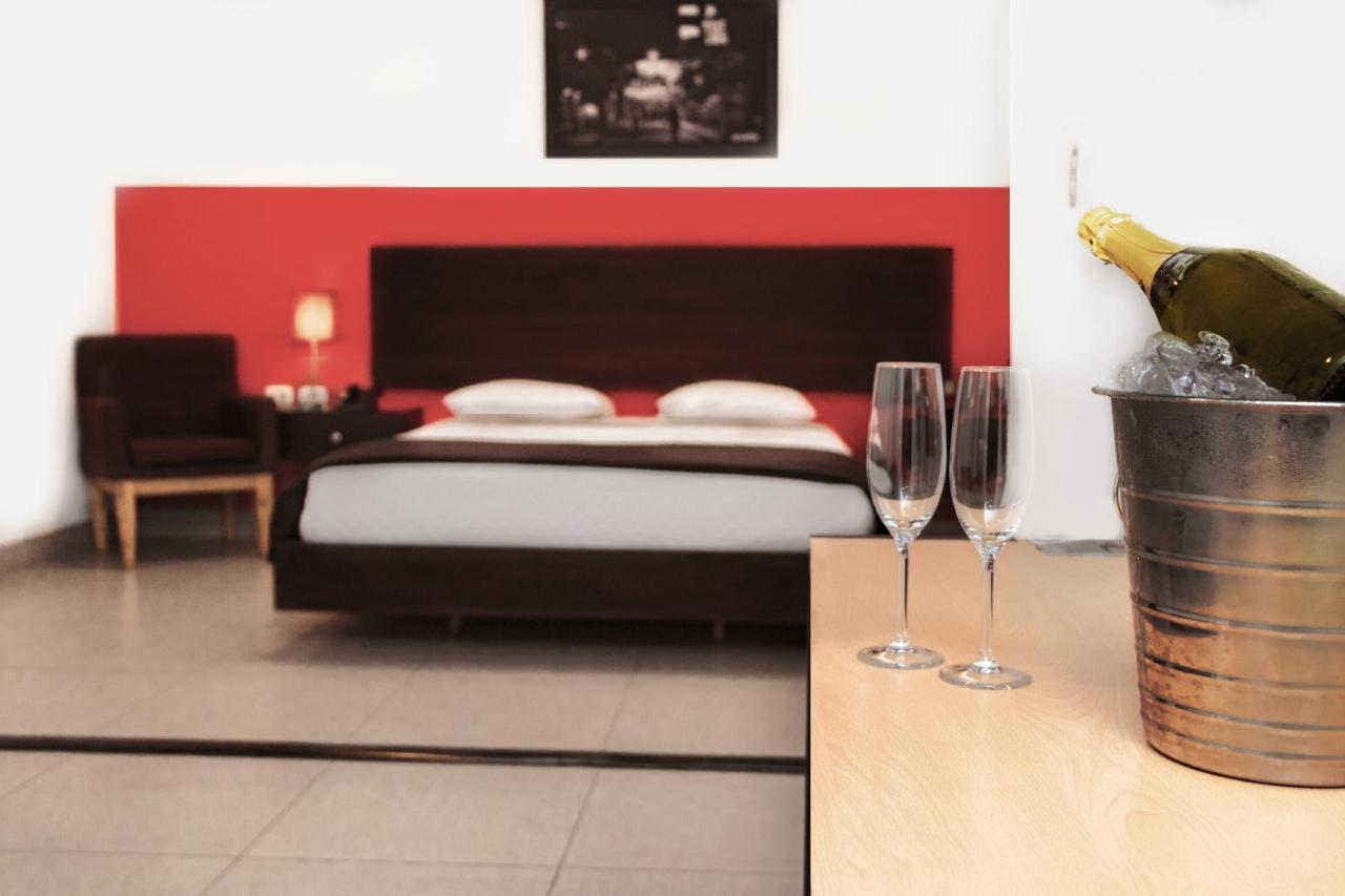 Zafra'S Hotel La Troncal Ngoại thất bức ảnh