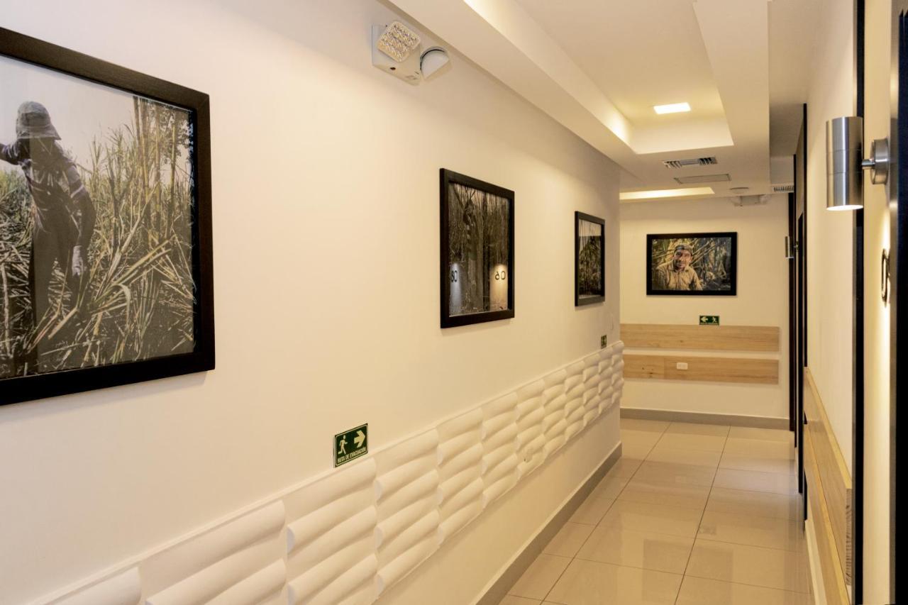 Zafra'S Hotel La Troncal Ngoại thất bức ảnh