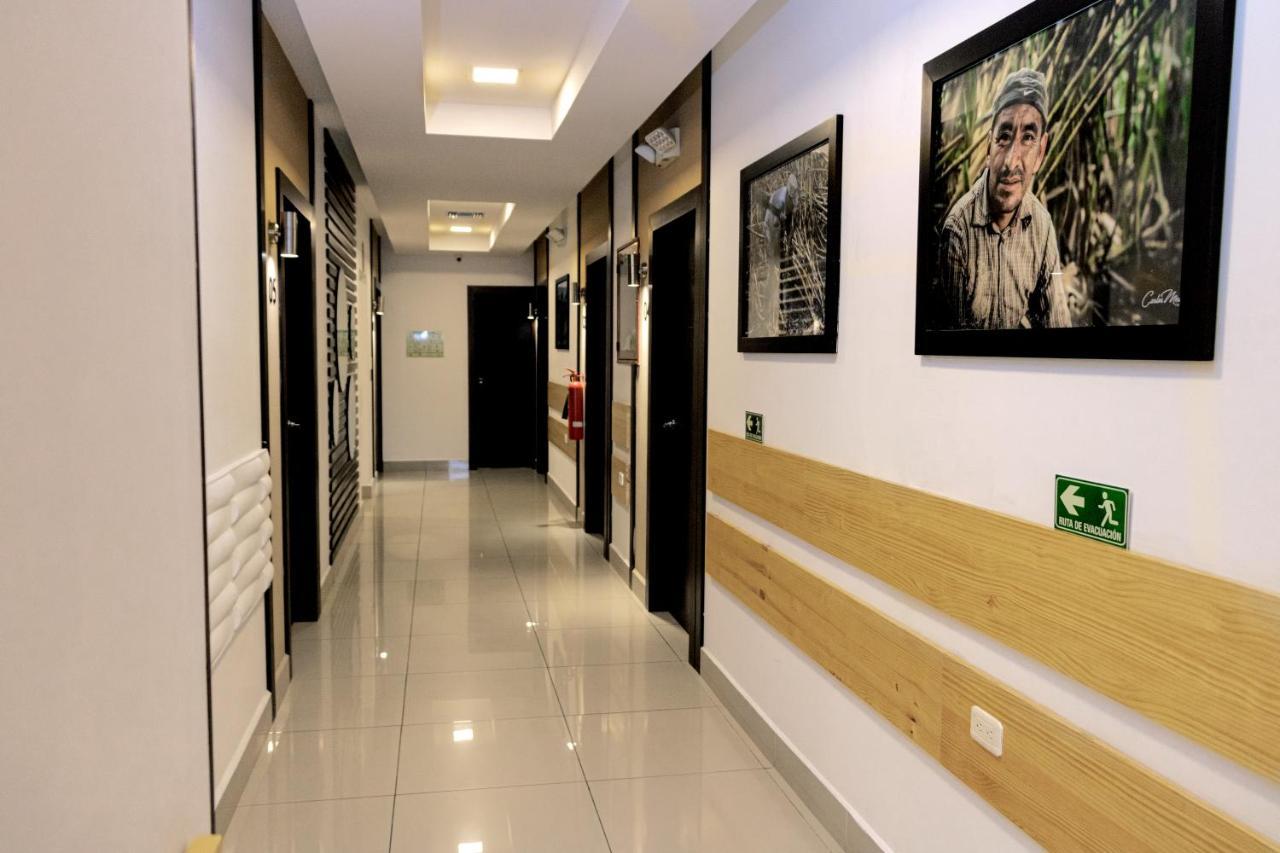 Zafra'S Hotel La Troncal Ngoại thất bức ảnh