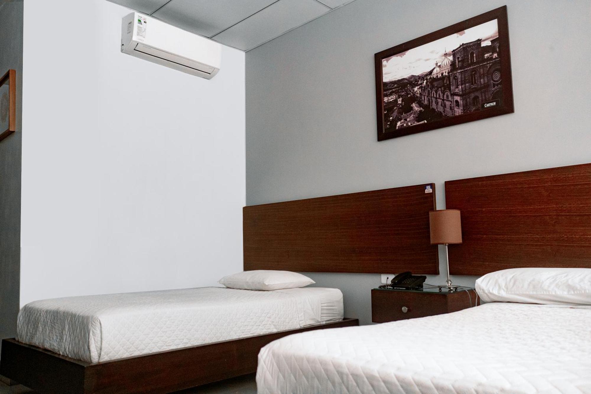 Zafra'S Hotel La Troncal Ngoại thất bức ảnh